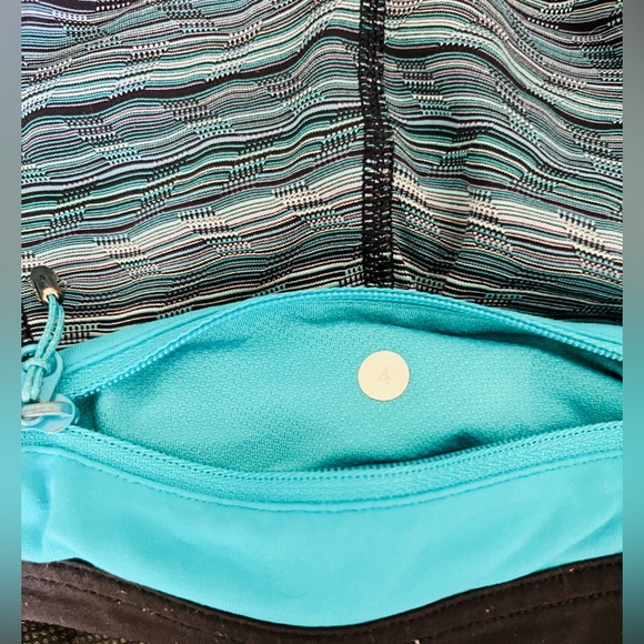 LULULEMON Lulu Cropped Leggings with Pockets Women’s 4 - Picture 8 of 13